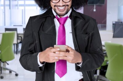 Roam Free: Exploring the Benefits of Data Bundles with Seer Travel’s eSIM